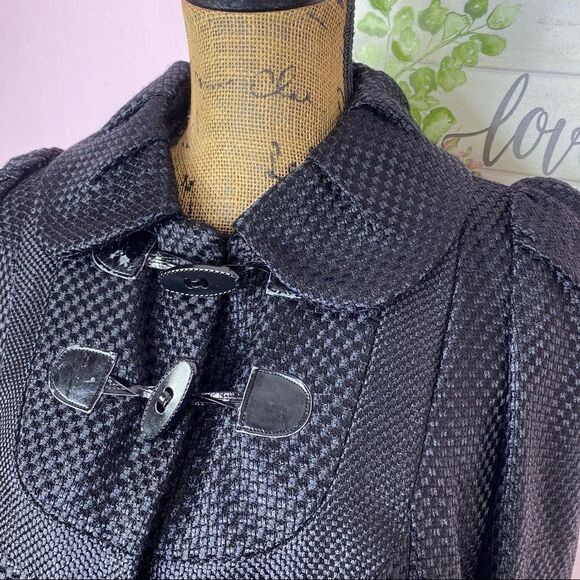 French Connection Woven Monochrome Checker Toggle Puff Sleeve Swing Coat Size 10 - Picture 6 of 12